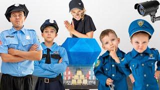 Vania Mania Kids Little detectives on duty to protect biggest diamond + more adventures for kids