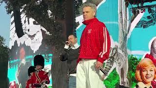 Robbie Williams - BST Hyde Park 2024 - singing Parklife with Danny Dyer