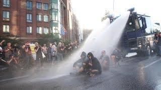 Welcome to Hell smashes G20-Demonstration in Hamburg 2017