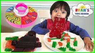 GIANT GUMMY CANDY MAKER DIY gummy bear Gummies worm Kids Candy Review