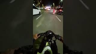 niat kepik ngambil kunci kosan ee malah ketemu ojek narik bule kan JD iri heheh