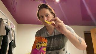 Обзор на чипсы - Cheetos со вкусом ветчина и сыр