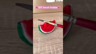 DIY brush holder