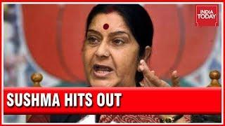 Now Sushma Swaraj Hits Out At Rahul Gandhi For Insulting LK Advani