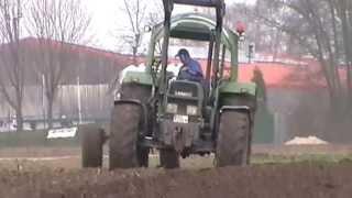 Fendt Favorit 614 S mit 6 Schar Aufsattelpflug