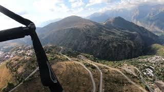 Parapente  Le Grand Vol au-dessus de la mythique route du Tour de France de lAlpe dHuez