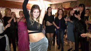 बेली नृत्य Yarden Belly Dancer - Shaabi  1.300.000 Views