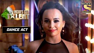 Pranitas Twerk Left The Judges In Awe  Indias Got Talent Season 8  Dance Act