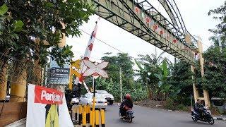 BARU  Palang Pintu Perlintasan Kereta Api KRL Bumi Bintaro Permai