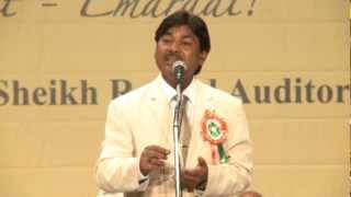 Tahir Farazs Mesmerizing Bahut Khubsurat Ho Tum Performance  Dubai Mushaira 2012  Urdu Poetry