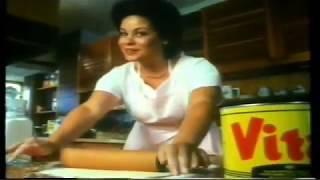 1984 vita reklamı zeynep değirmencioğlu oynuyor