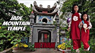 God Of Prosperity Temple Hanoi Vietnam 