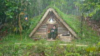 Girl Living Off The Grid Build a Complete Warm Dugout for fortnight Stay in the Rain