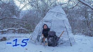 Overnight in a Bushcraft Plastic Wrap Shelter in a Heavy Snowstorm