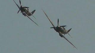 Supermarine Spitfire vs. Yakovlev Yak-3