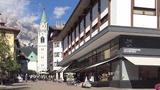 Cortina DAmpezzo. Belluno. Italia in 4K