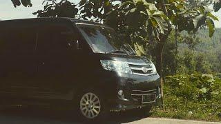 Review Daihatsu Luxio X 2013