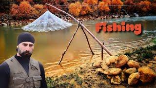 Şemsiye Tekniği İle Balık Avı  Fishing Super Technique  Nehirde Balık Avı
