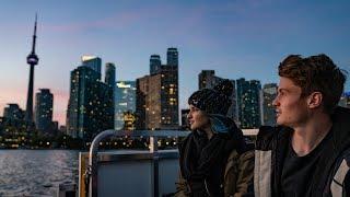 Wie sich Felix von der Laden und Kati Karenina in Toronto verlieben