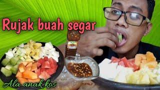 MUKBANG RUJAK BUAH SEGAR  SAMBAL KACANG PEDAS MANIS  ala anak kos