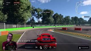 Gran Turismo 7 tentando ouro nas licenças