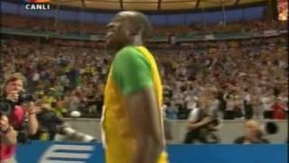 Usain Bolt 200 metrede dünya rekoru