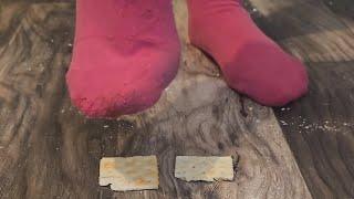 Crushing Crackers with Feet      Crushing ASMR with Dirty Socks