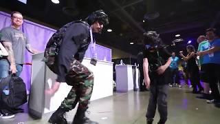 Dr DisRespect Dancing with Mini Dr Disrespect @TwitchCon 2017
