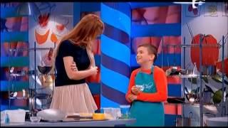 Un concurent de la Junior Chef fugărit de Roxana Ionescu Blondele sunt proaste