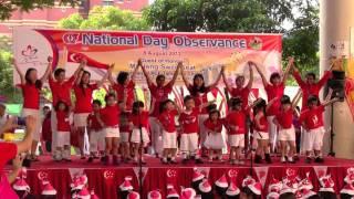 Hershey dancing with the Chinese song Tong Yao @ Singapore National Day