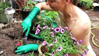 World Naked Gardening Day 2022 - A Poem