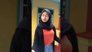 tiktok jilbab gunung gede