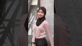 Tiktok Gunung Gede Jilbab