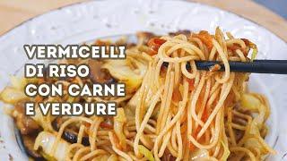 Vermicelli di riso con carne e verdure Un primo piatto facile e sfizioso