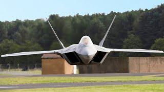 US F-22 Pilot Performs Insane Vertical Take Off