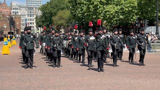 *NEW* Changing The Guard London 230624.