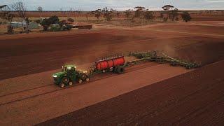  XXL SEEDING in AUSTRALIA  X2 JOHN DEERE 9RX  24M SEEDER