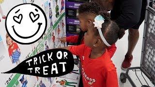 THE TWINS PICK OUT THEIR OWN HALLOWEEN COSTUMES  #VLOGTOBER DAY #11   