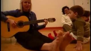 Daycare Teacher Sings Wiggle Your Toes Song