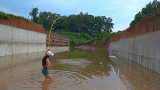 Amazing Fshing. Beautiful Girl Fishing Big At The Bridge Under Construction