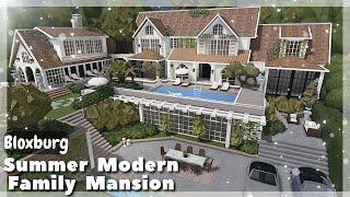 BLOXBURG Summer Modern Family Mansion Speedbuild  Roblox House Build