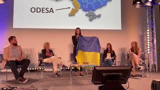 Украинский флаг на саммите в Страсбурге