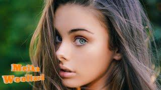 Meika Woollard  - wikibio and fashion trends - Young and Beautiful supermodels