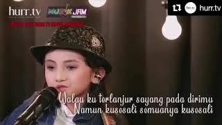 Cewek cantik nyanyi