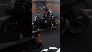 Yamaha R6 Spitting Flames 