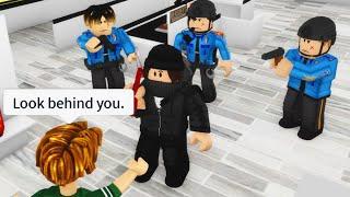 ROBLOX Brookhaven RP - FUNNY MOMENTS ROBBER 1