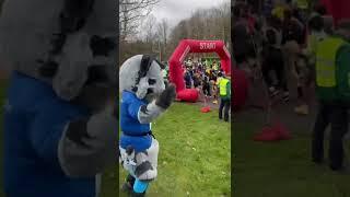 Micky adventures supports runners at Ironbridge half marathon
