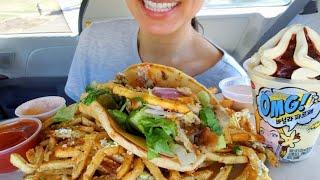 ASMR EATING CAR MUKBANG GREEK SPICY CHICKEN GYRO PITA & GARLIC FRIES MESSY 먹방 SOUND TWILIGHT