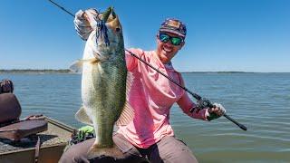 Fishing Behind Docks with My Tiny Boat  I Found a BIG BASS