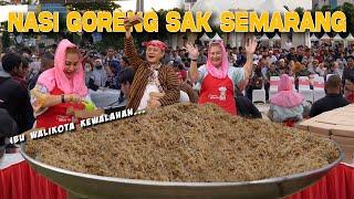 MASAK BESAR NASI GORENG BARENG WALIKOTA SEMARANG RIBUAN WARGA ANTRI.